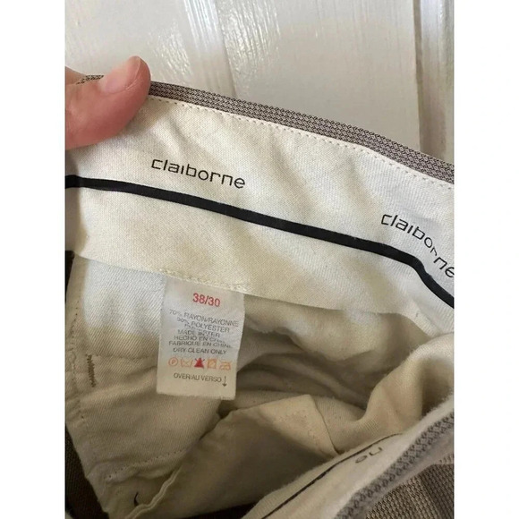 Claiborne Men’s size 38 x 30 khaki pants - Picture 6 of 8